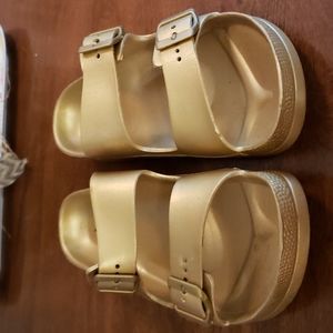 Double Buckle, Size 11, H2K, Gold Slides, Brand New